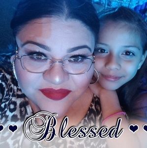 Meet your Posher, Cristina